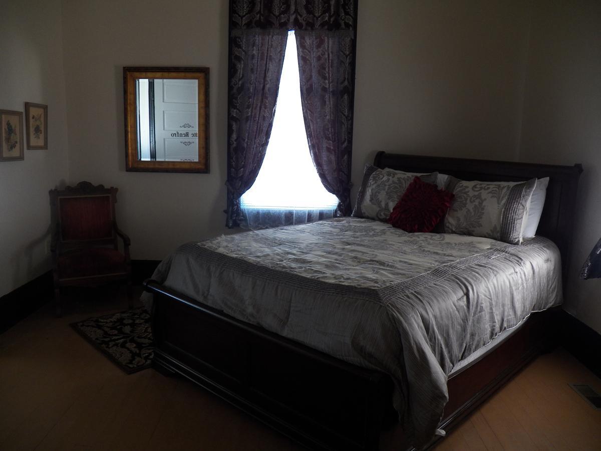 Grand Victorian Inn (Adults Only) Park City Стая снимка