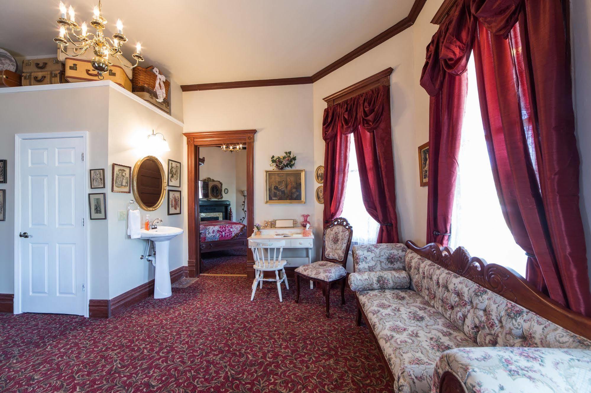 Grand Victorian Inn (Adults Only) Park City Екстериор снимка