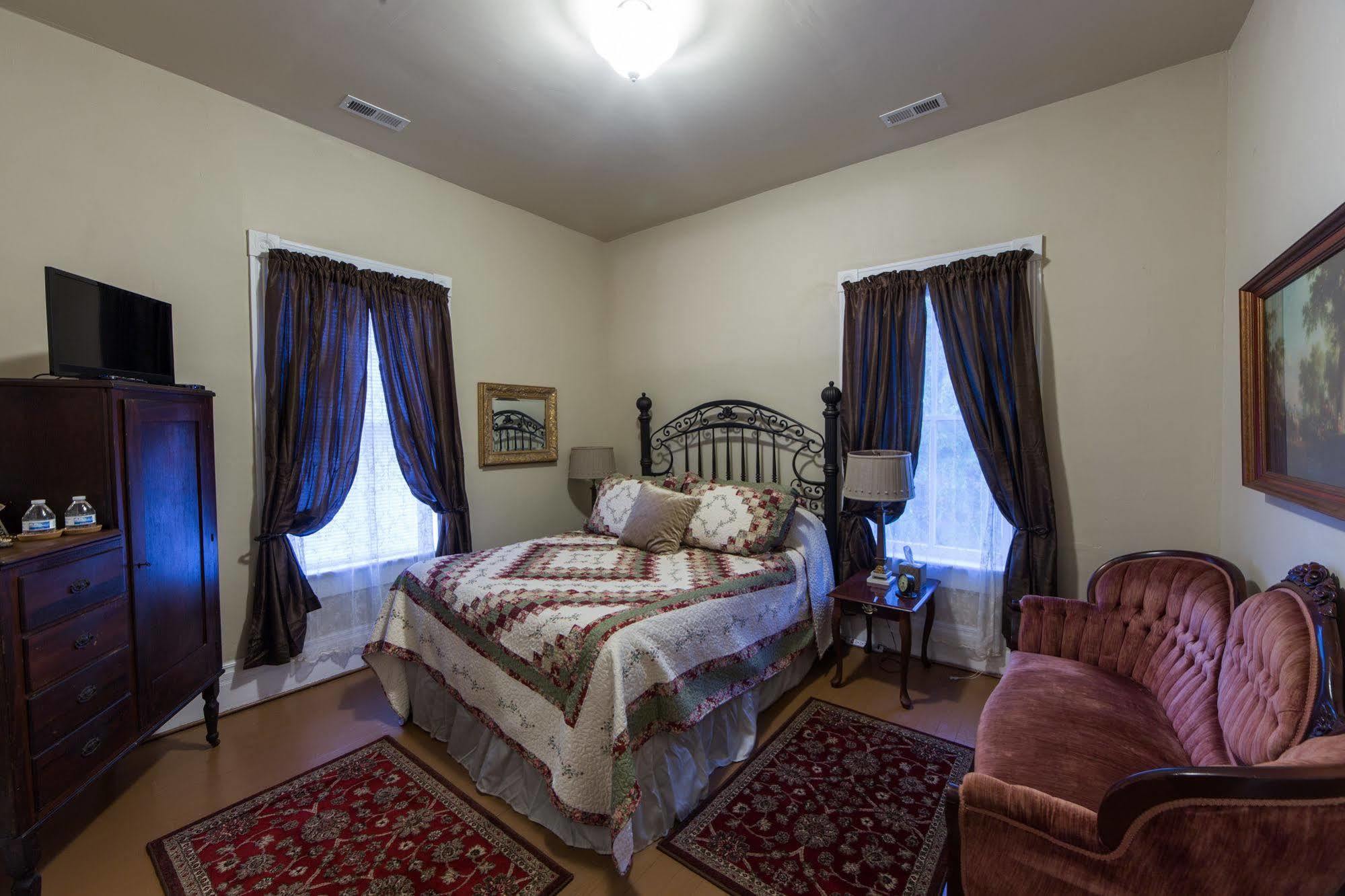 Grand Victorian Inn (Adults Only) Park City Екстериор снимка