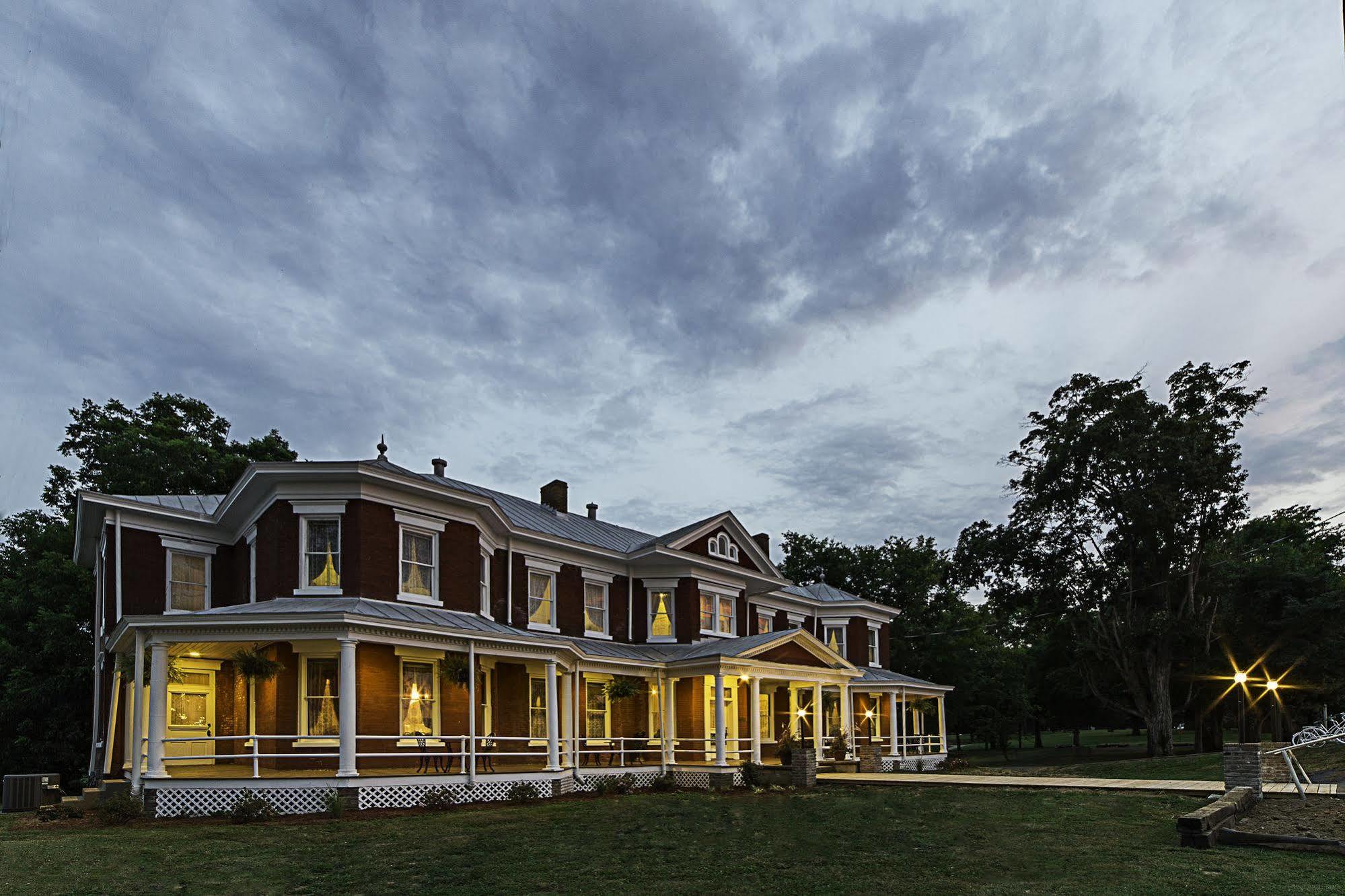 Grand Victorian Inn (Adults Only) Park City Екстериор снимка